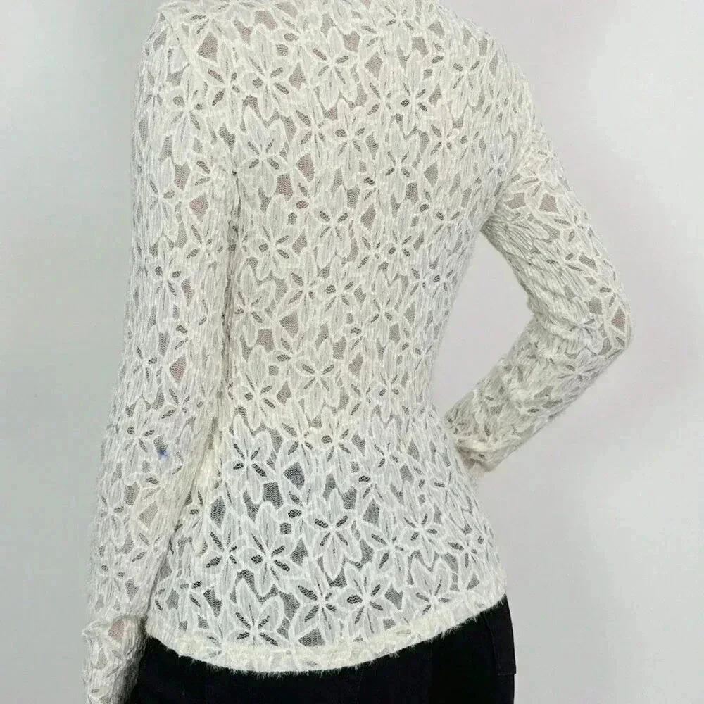 White Casual Women's Floral Patterned Stand Collar Long Sleeve Fitted Blouse - Picture 2 of 6